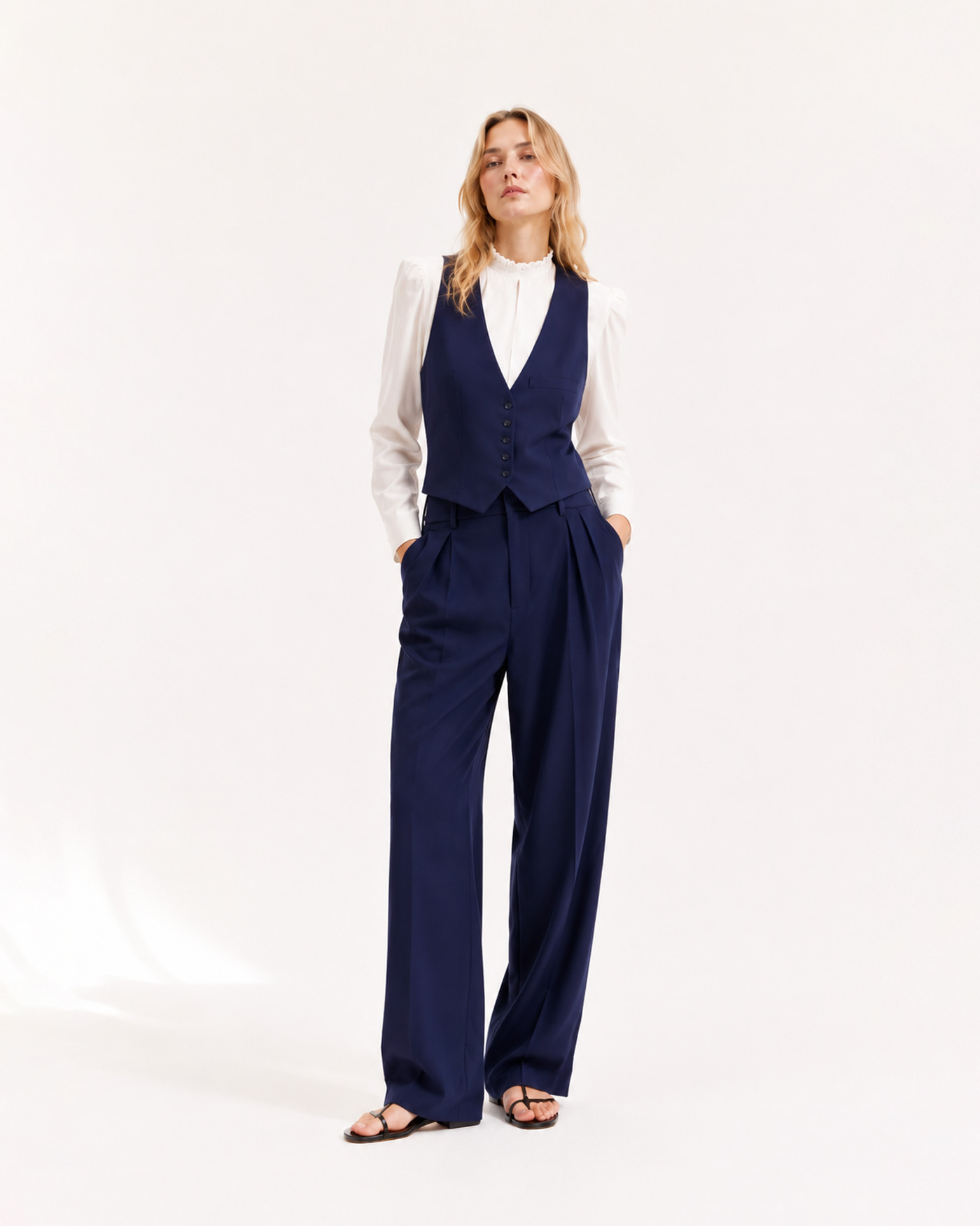 chaleco-blusa-uniforme-diseno-hospitality-premium-misia