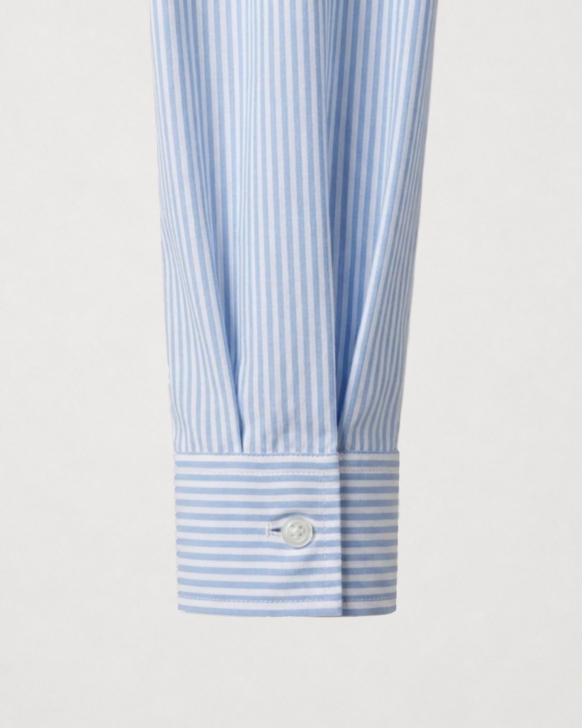 Camisa celeste cuello bobo